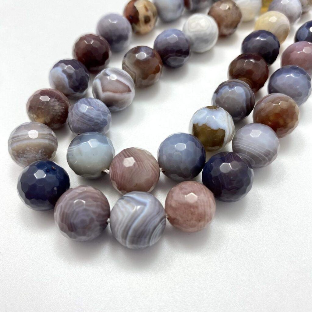botswana agate 0062 faceted round 12mm