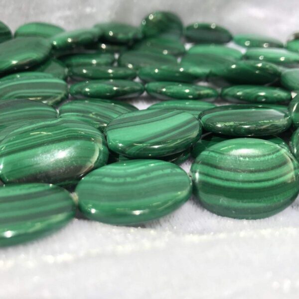 malachite 0784 a oval 18x25mm