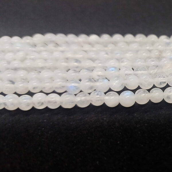 moonstone 01162 aa round 4mm 1 scaled