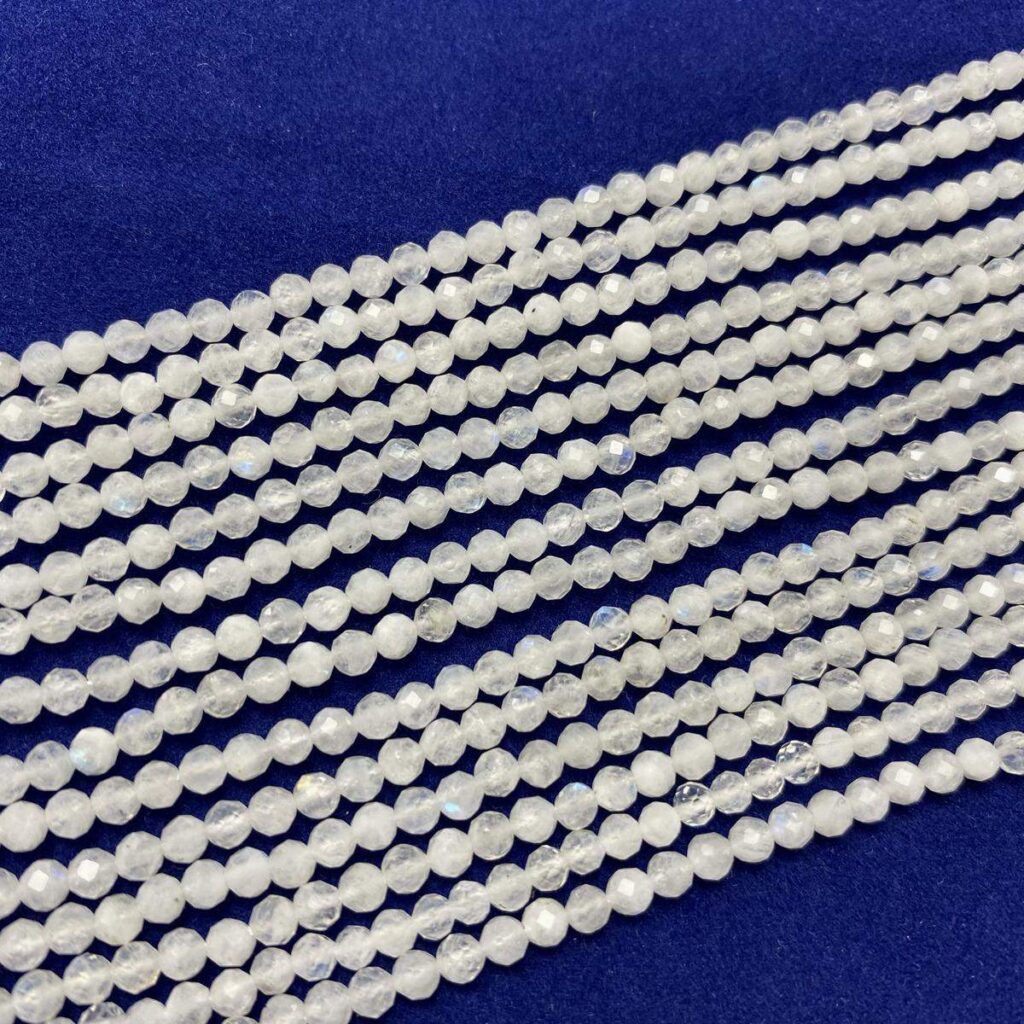 moonstone 0813 a faceted round 3mm