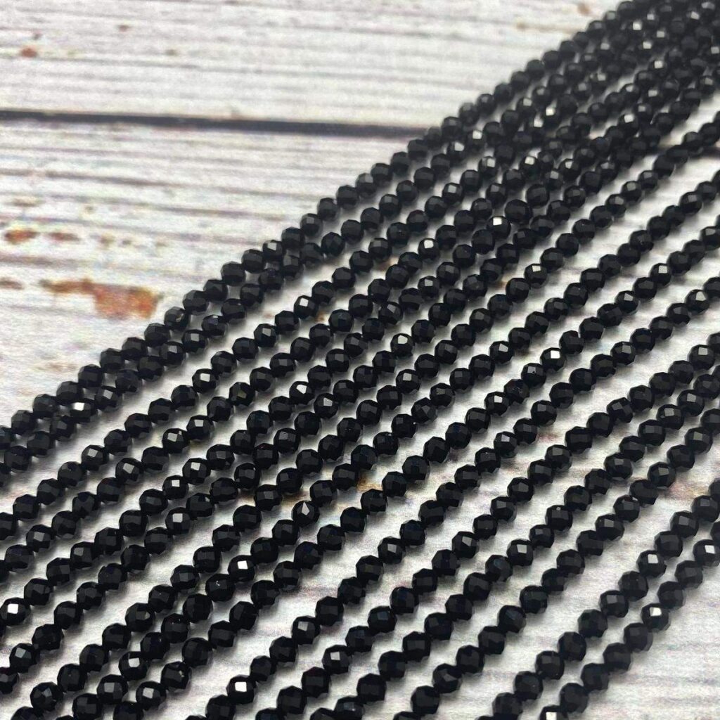 onyx 0029 faceted round 4mm