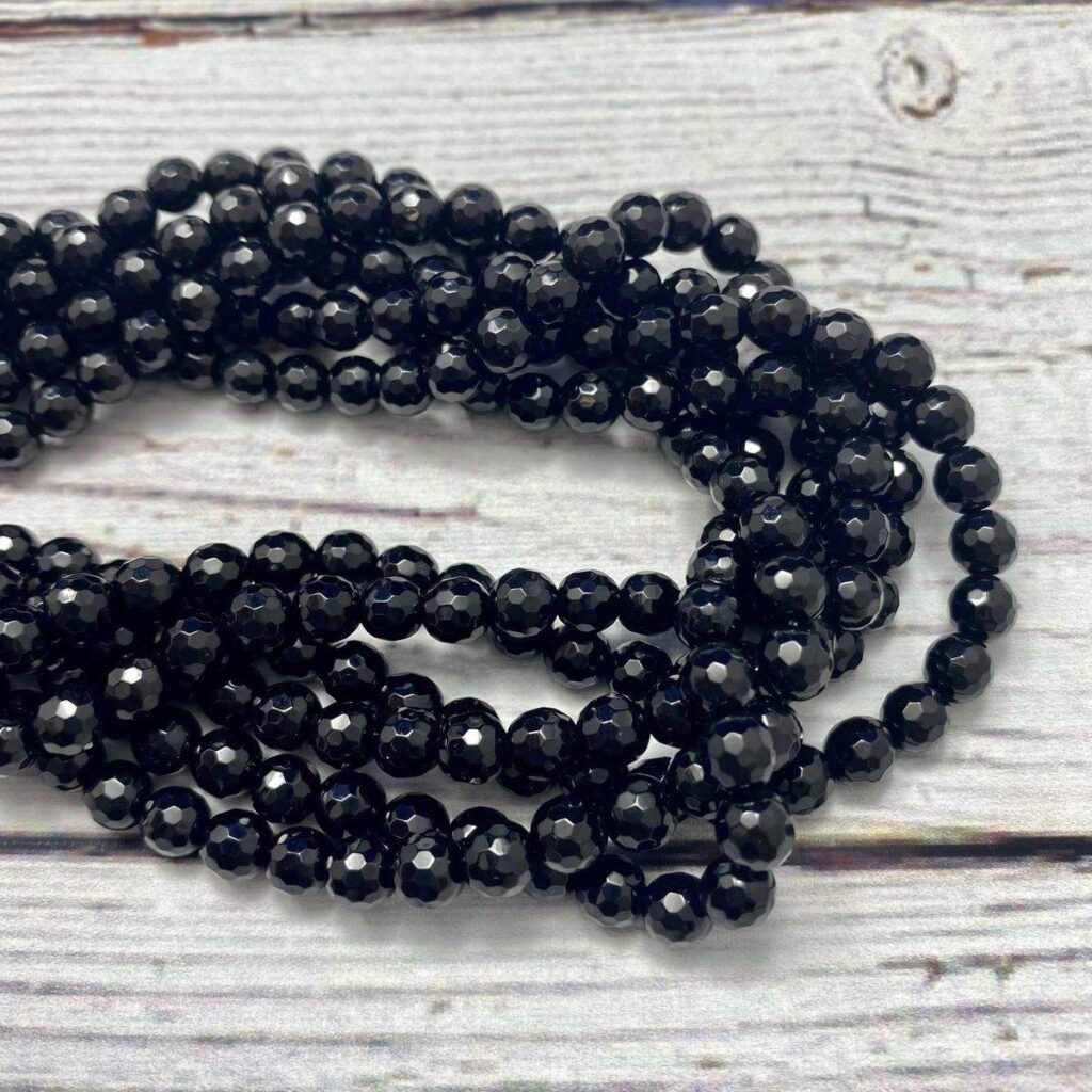 onyx 0030 faceted round 6mm