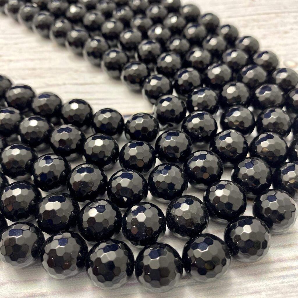 onyx 0033 faceted round 12mm